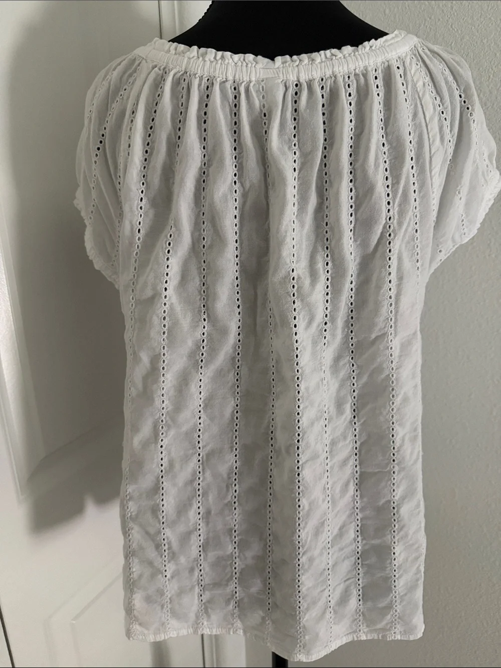Old Navy lightweight white